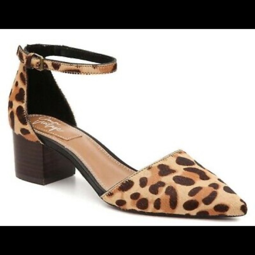 Crown Vintage Valentinaa Pumps